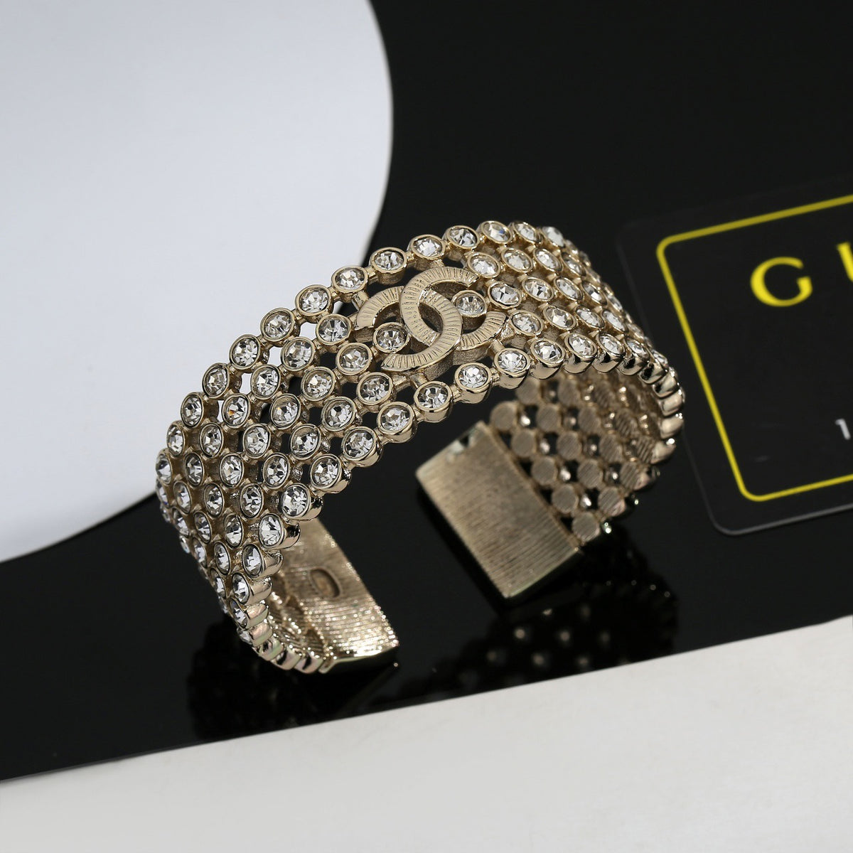 elegant Bangle for women - product detail view