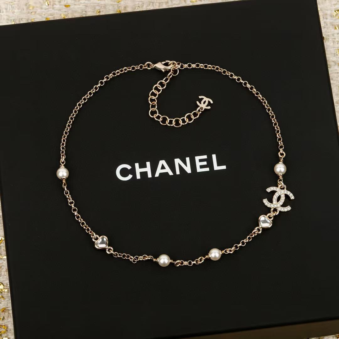 minimalist Necklace for women - product detail view