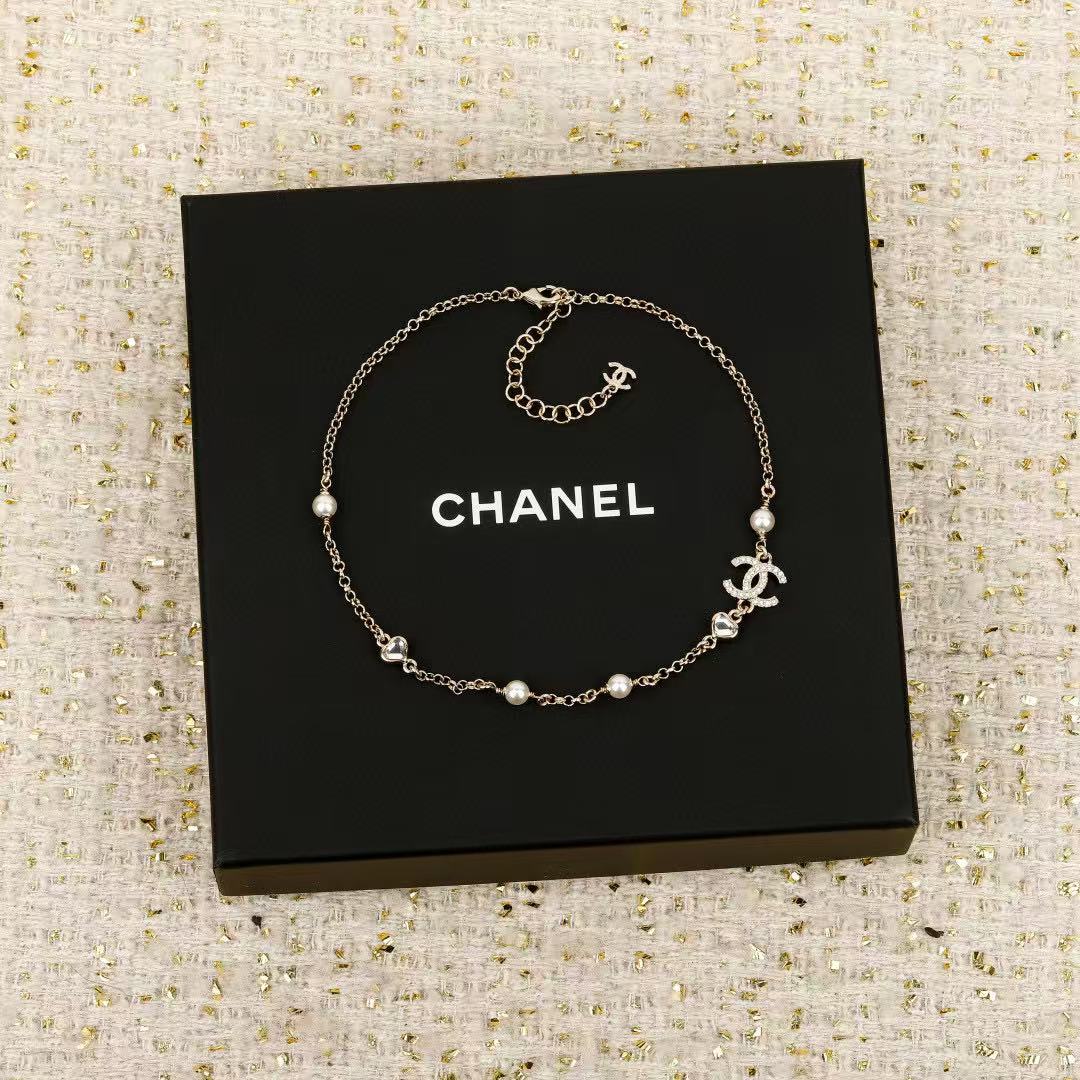 minimalist Necklace for women - alternate angle view 2