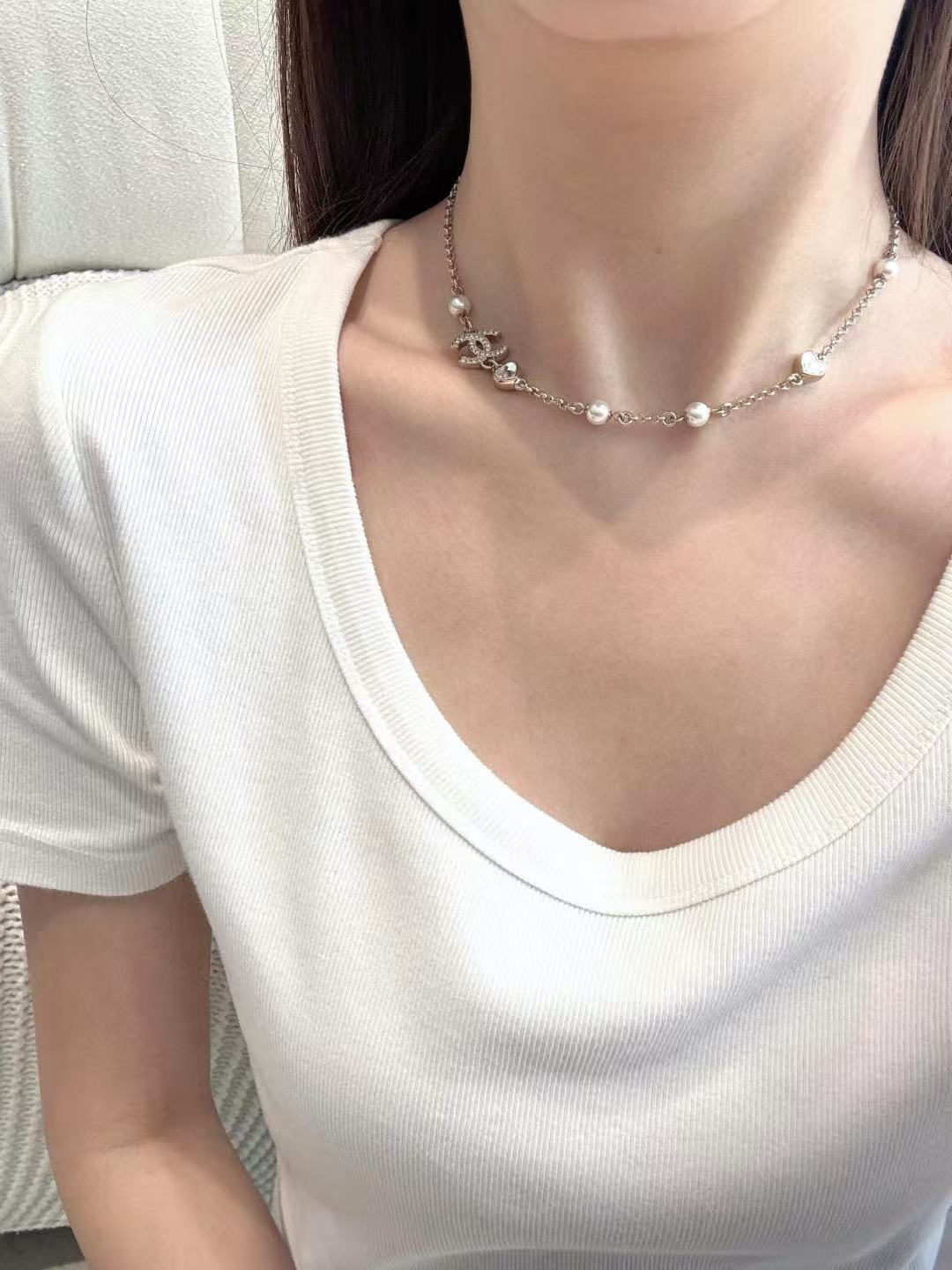 minimalist Necklace for women - alternate angle view 3