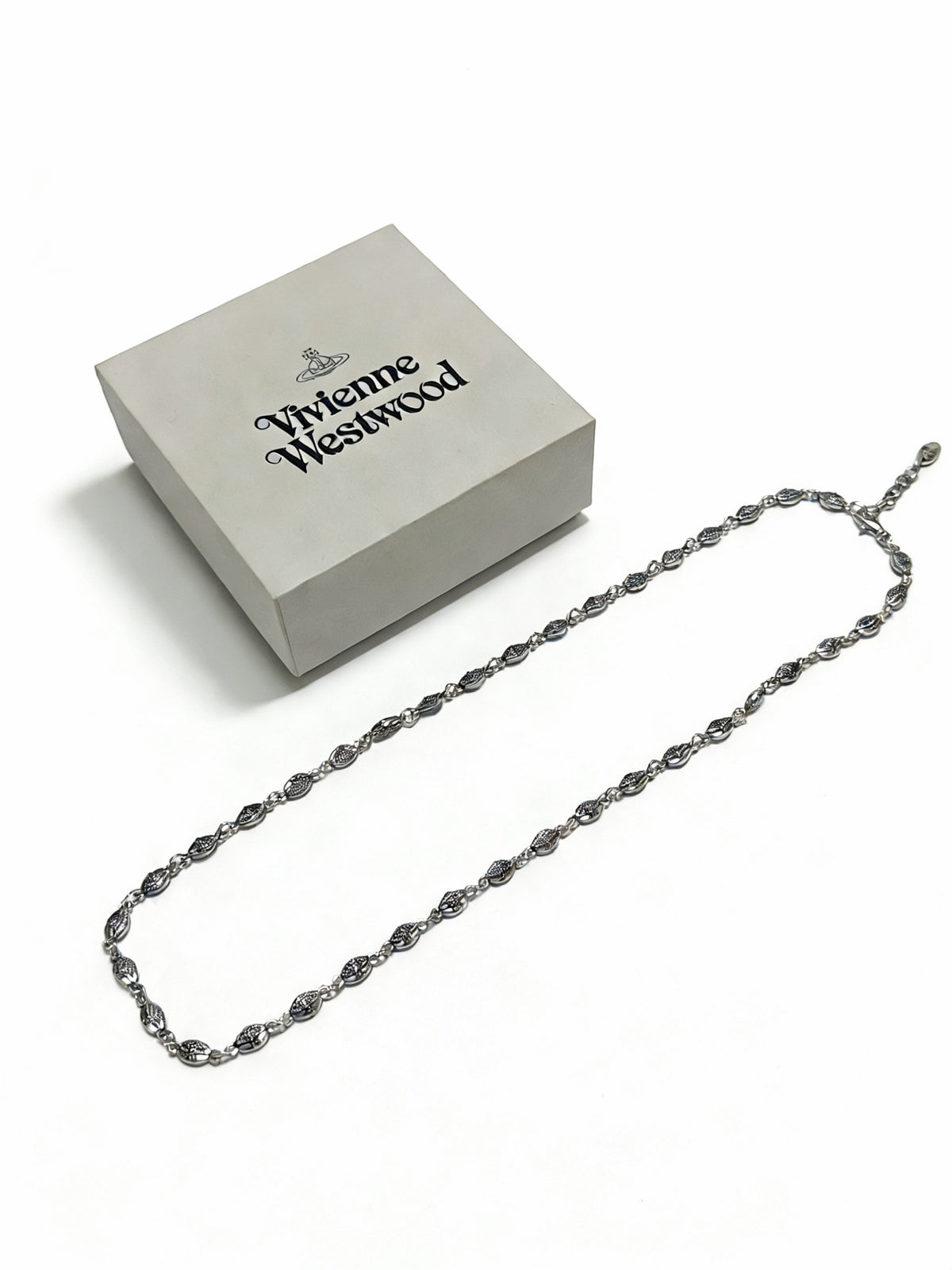minimalist Necklace for men - product detail view