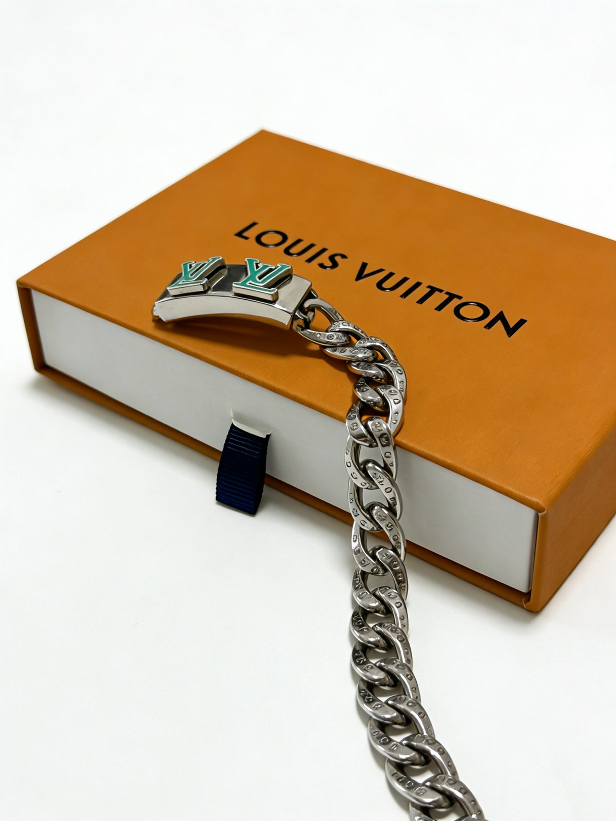 antique chain Bracelet for men - alternate angle view 4