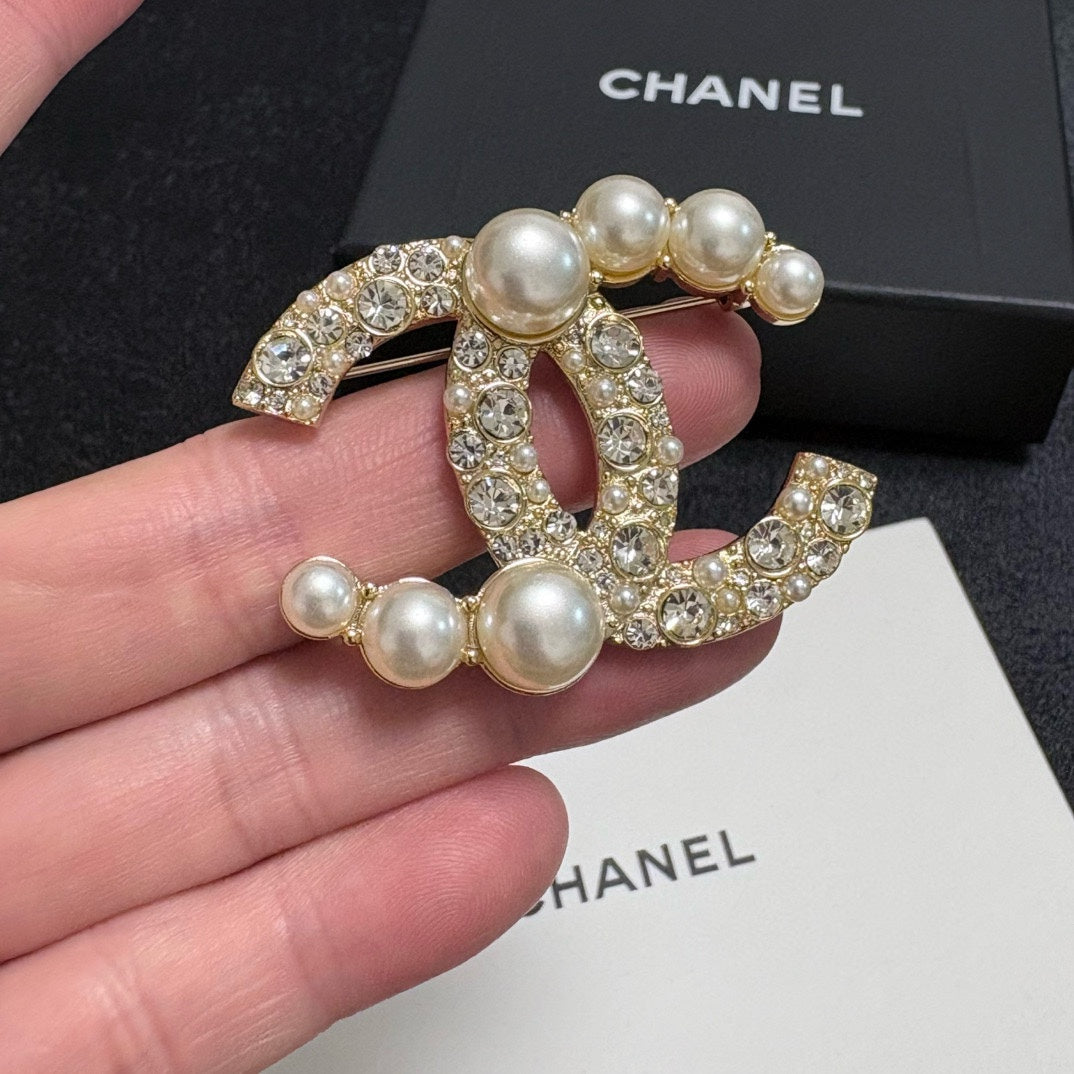 pearl Suit for men and women - alternate angle view 9
