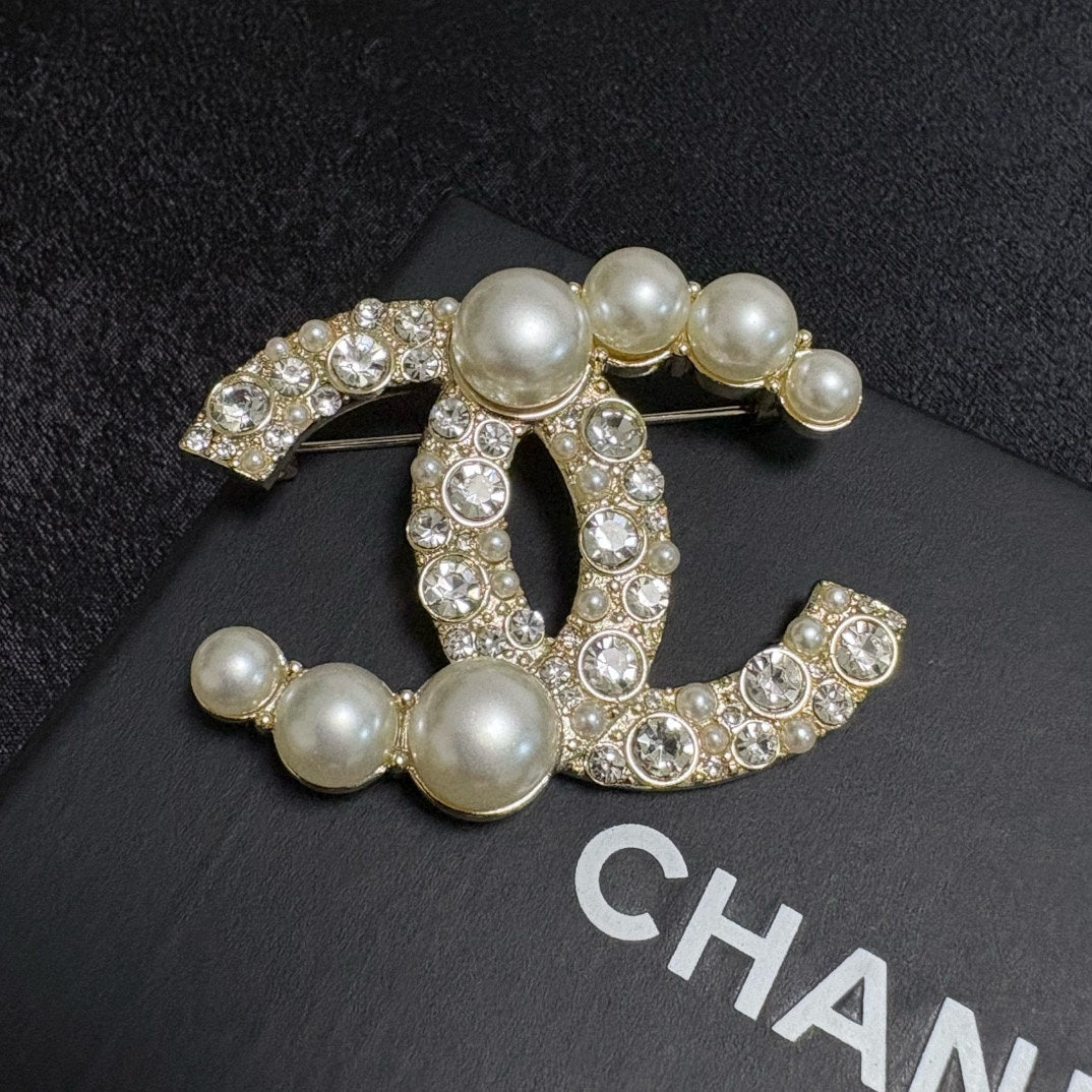 pearl Suit for men and women - alternate angle view 4