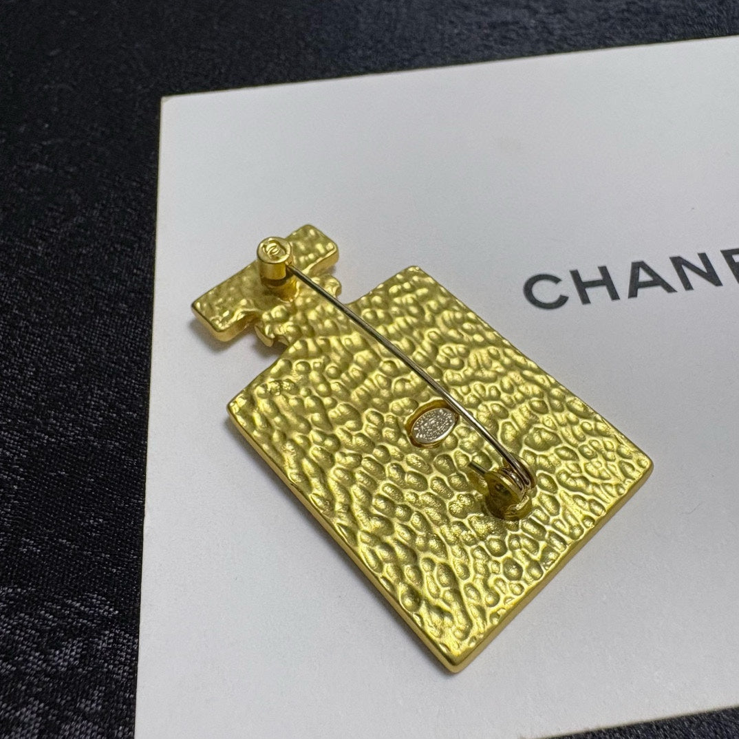vintage Perfume for women - alternate angle view 5