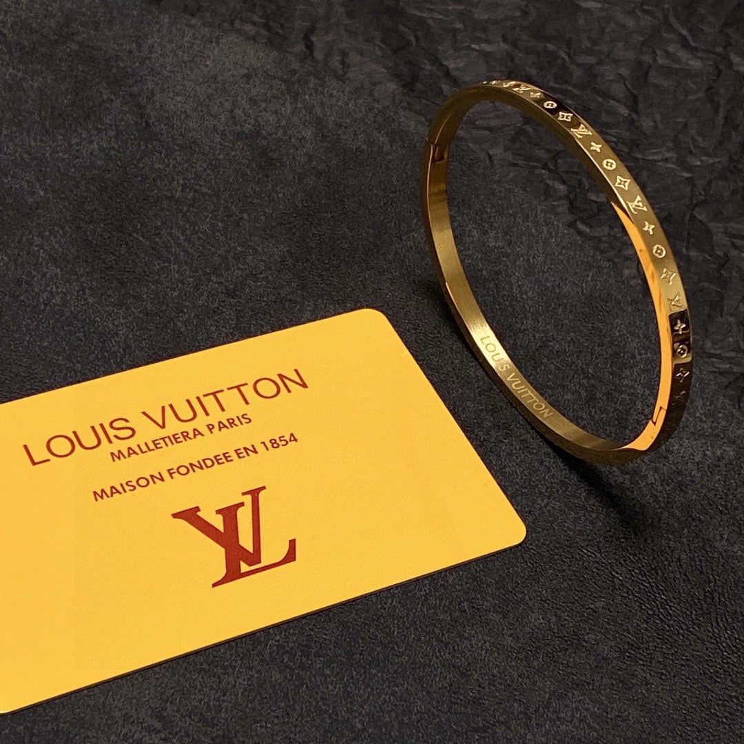 unisex Bangle for men - alternate angle view 8