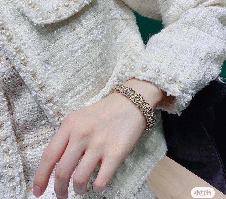 hollow Bangle for women - alternate angle view 4