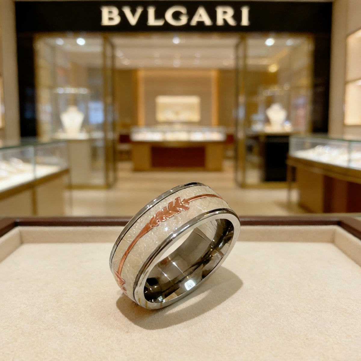 gold minimalist Ring for men - product detail view