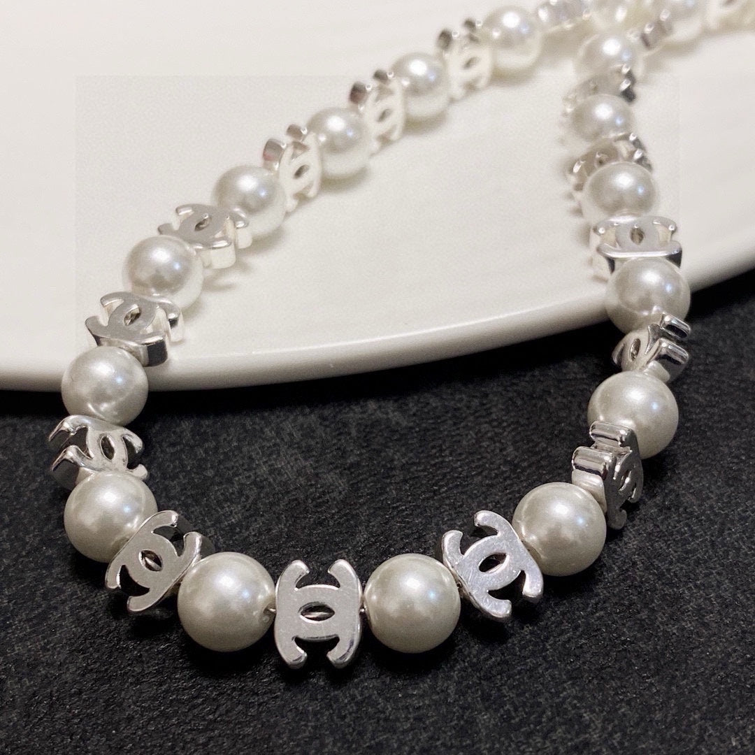 pearl Necklace for women - alternate angle view 5