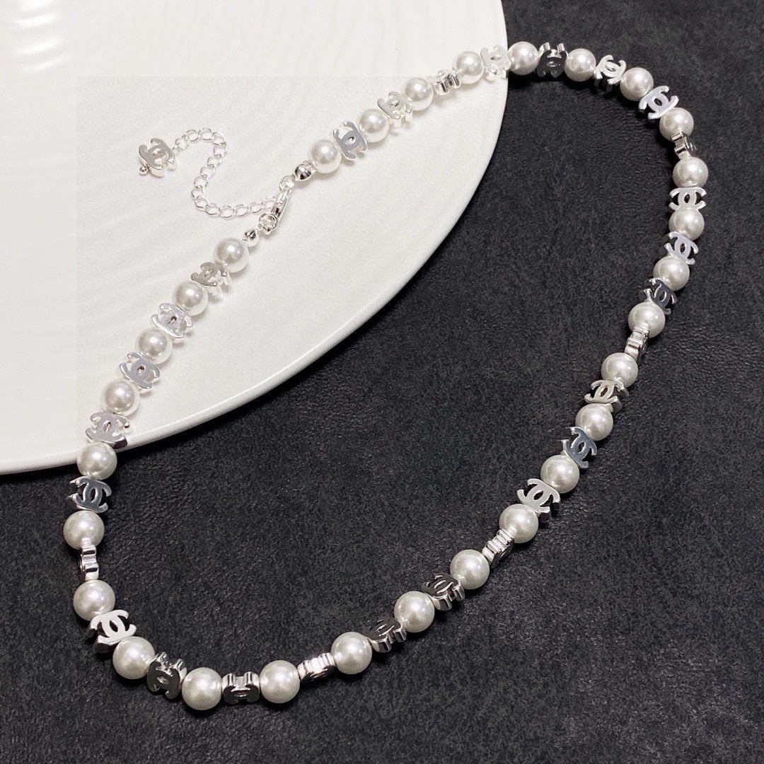 pearl Necklace for women - alternate angle view 3