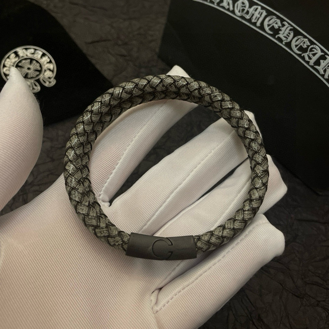 silver leather vintage Bracelet for men - alternate angle view 8