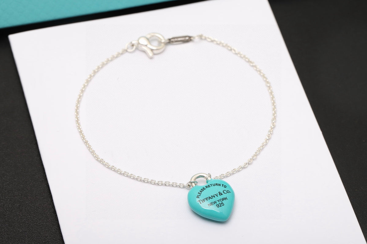 silver sterling silver heart Bracelet for women - product detail view