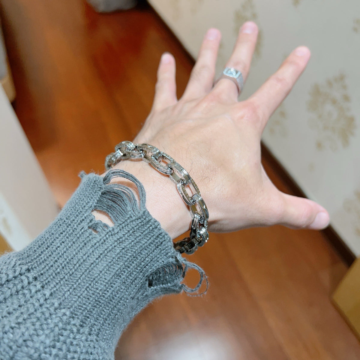 beige minimalist Ring for men - alternate angle view 3