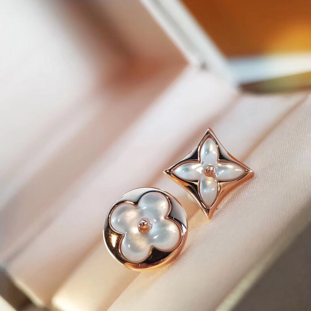 white shell floral Stud Earrings for unisex couple - alternate angle view 8