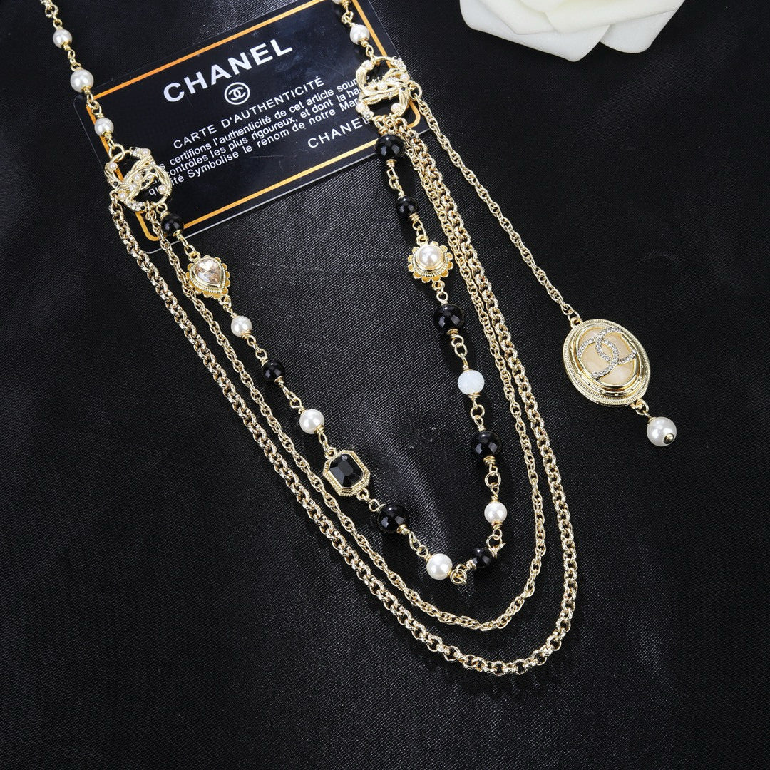 luxury Waist Chain for women - alternate angle view 4