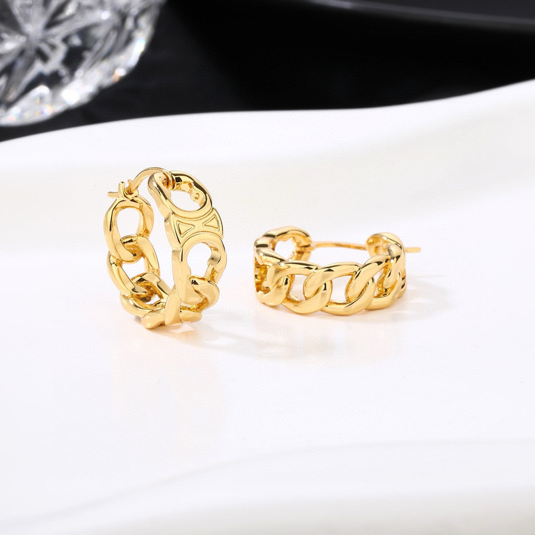 yellow brass versatile fashion accessory for women - alternate angle view 8