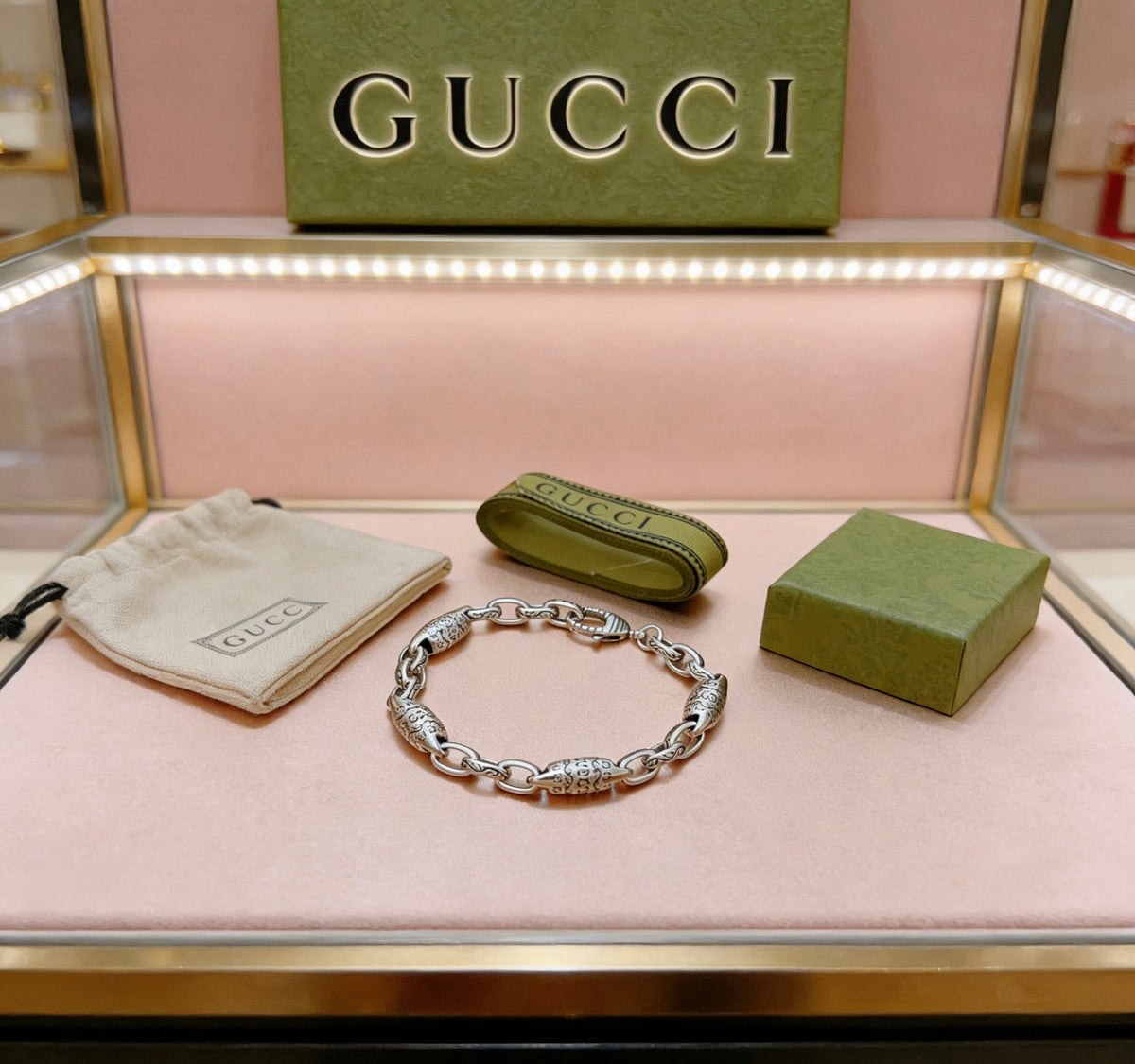 beige luxury Bracelet for men - alternate angle view 9