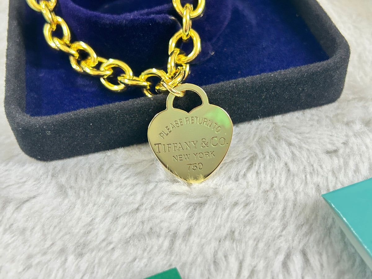 heart Bracelet for women - alternate angle view 3