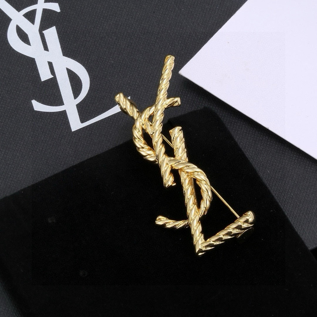 elegant Brooch for women - alternate angle view 2