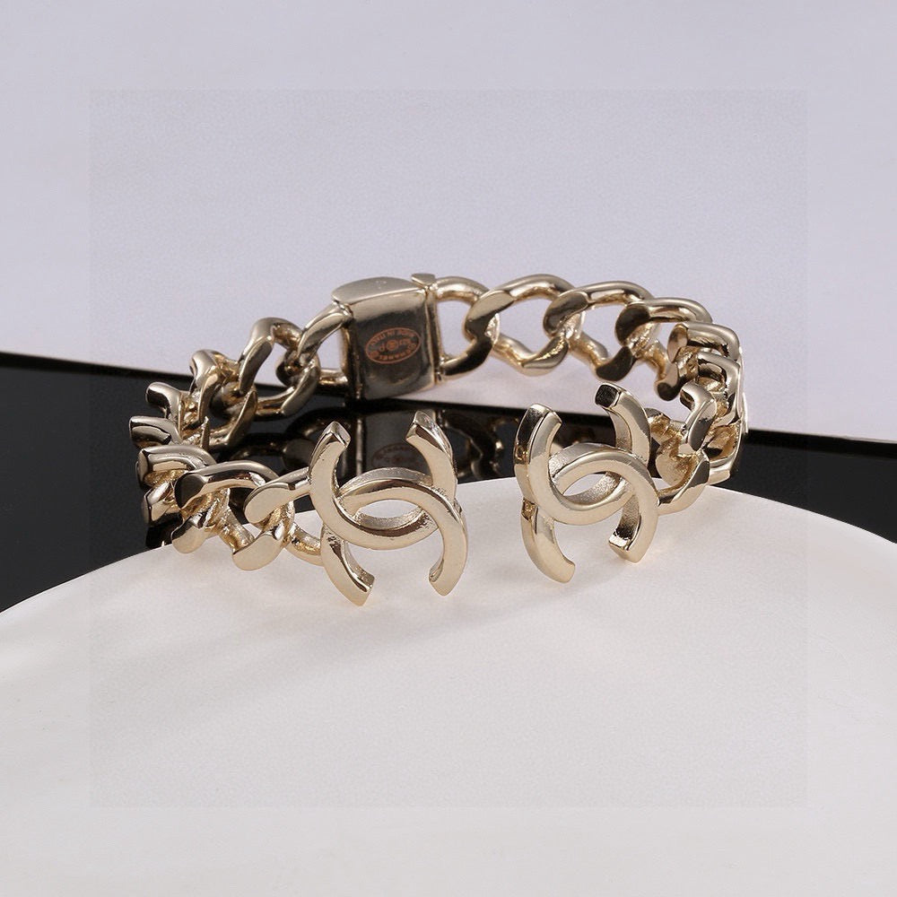 elegant Bangle for women - alternate angle view 3