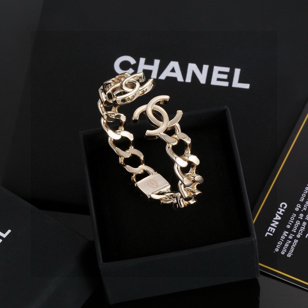 elegant Bangle for women - alternate angle view 7