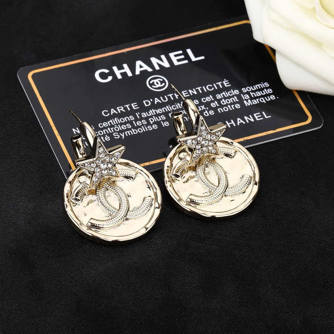 luxury Drop Earrings for women - alternate angle view 7
