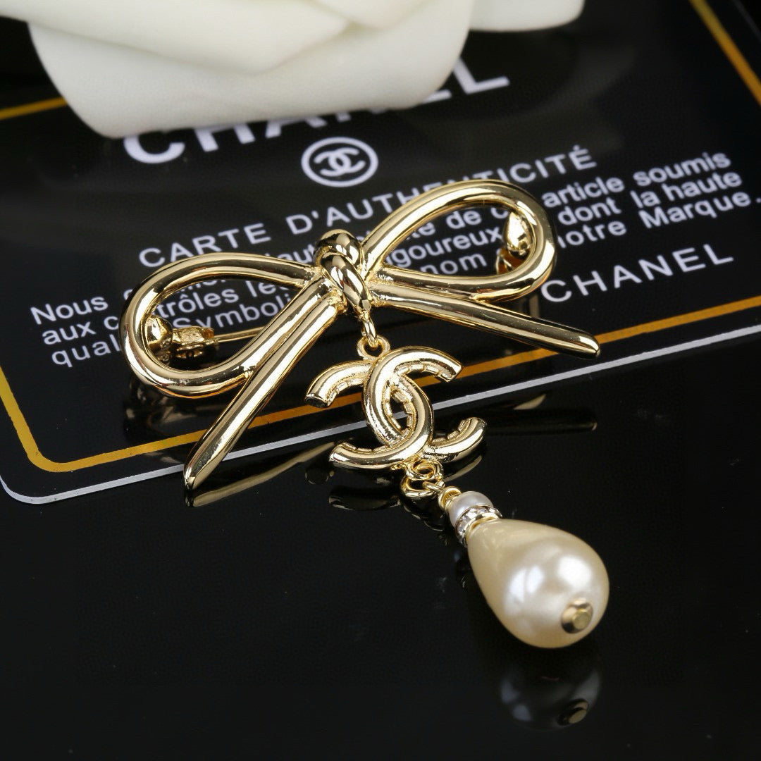 pearl butterfly Brooch for women - alternate angle view 2