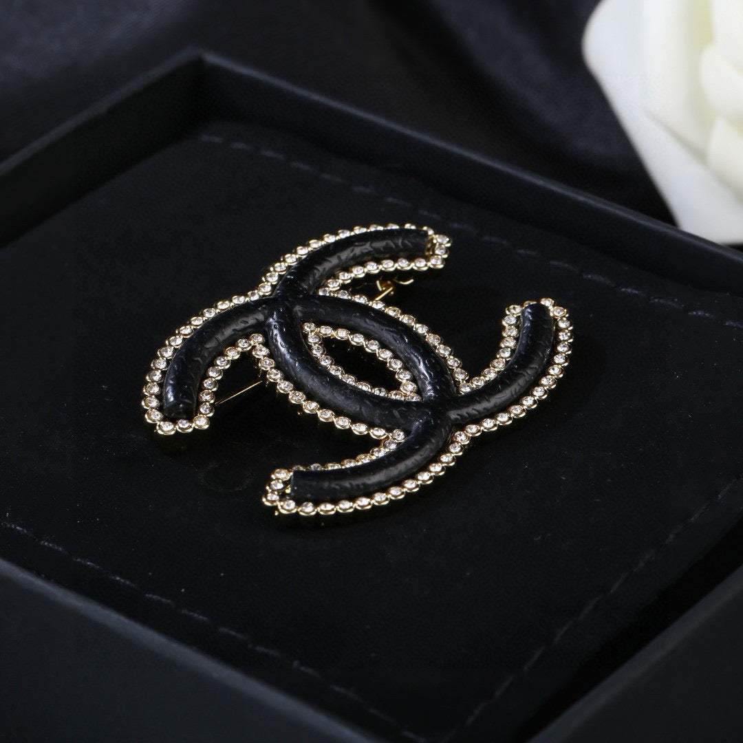 crystal Brooch for women - alternate angle view 5