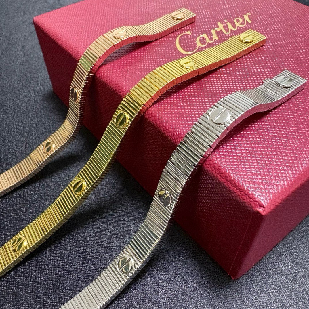 Bangle for women - alternate angle view 4