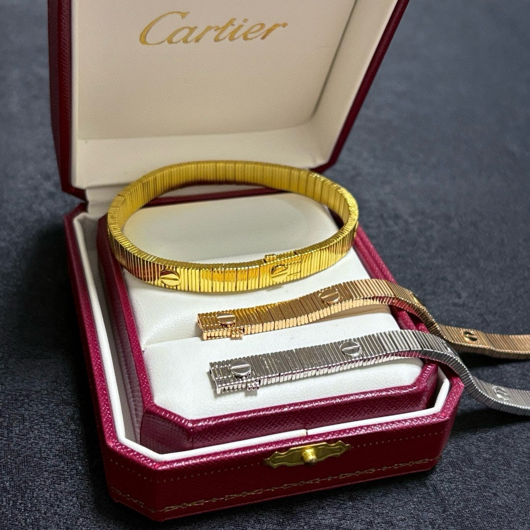 Bangle for women - alternate angle view 6