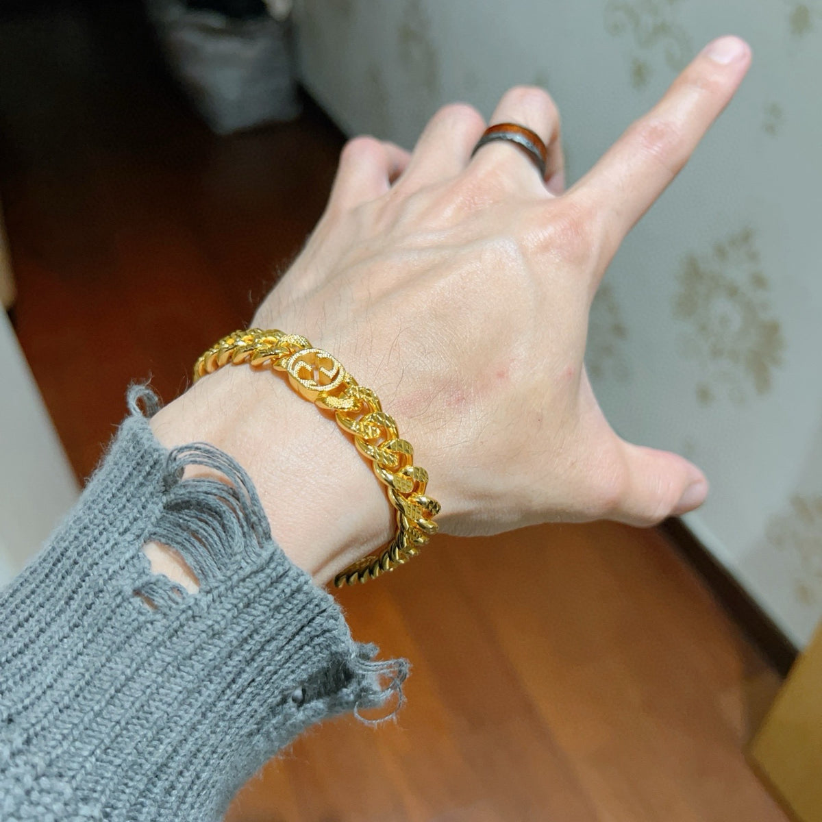 beige luxury Bracelet for men - alternate angle view 7