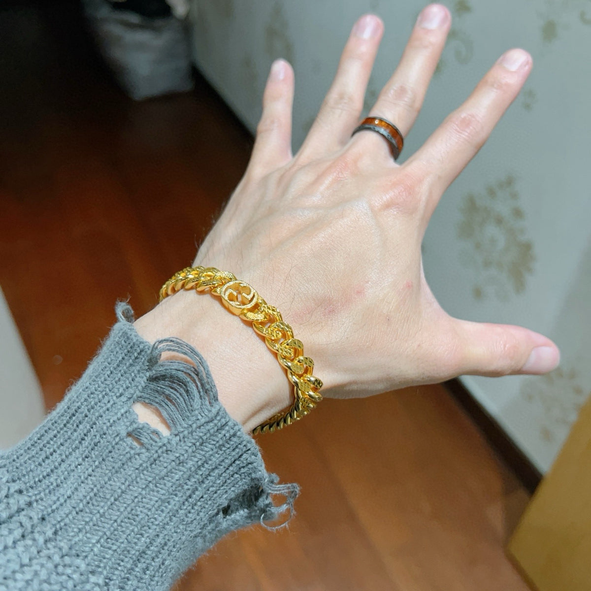 beige luxury Bracelet for men - alternate angle view 3