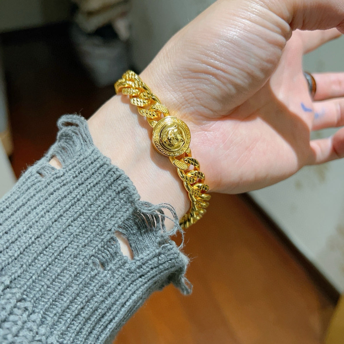 beige luxury Bracelet for men - alternate angle view 4