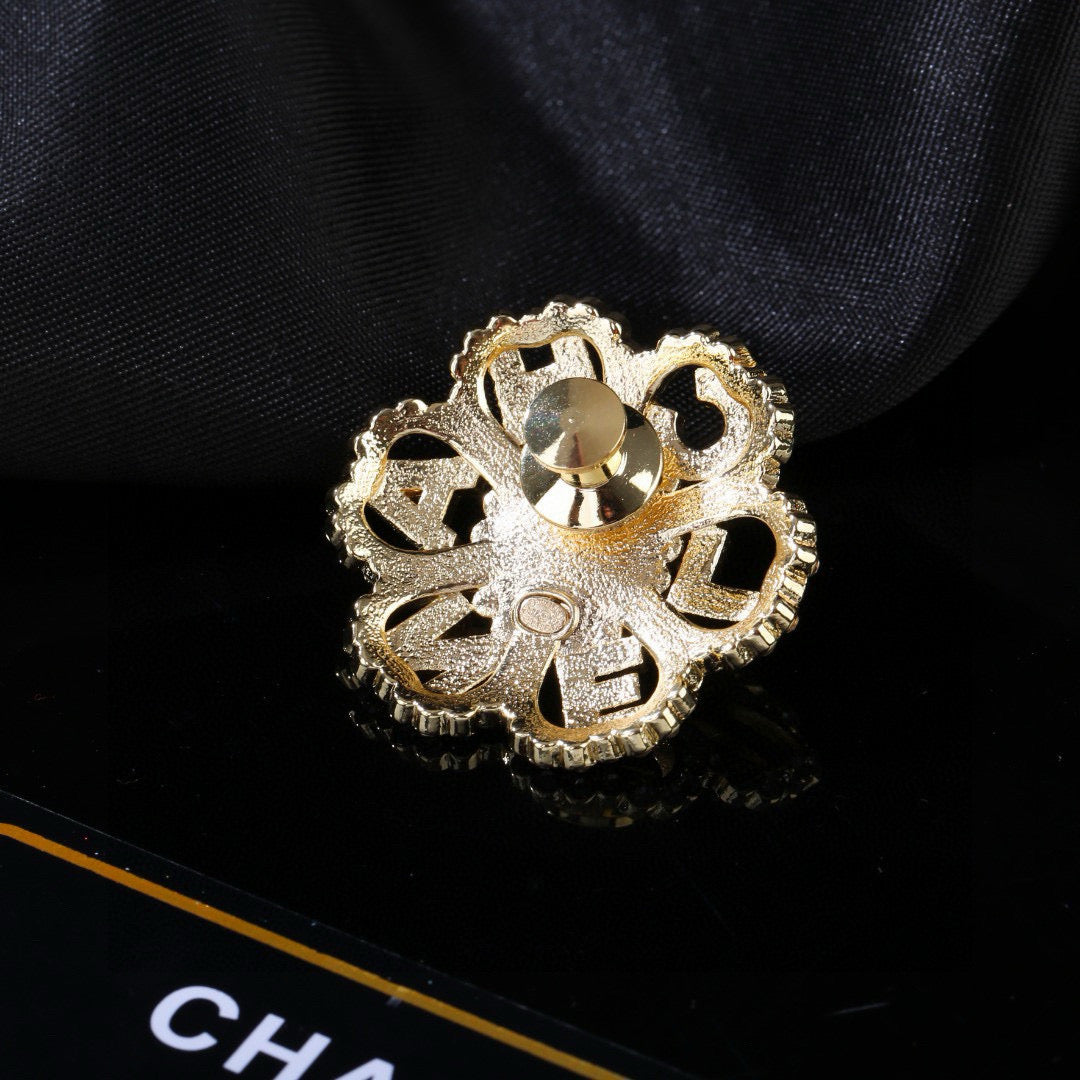 crystal floral Brooch for women - alternate angle view 4