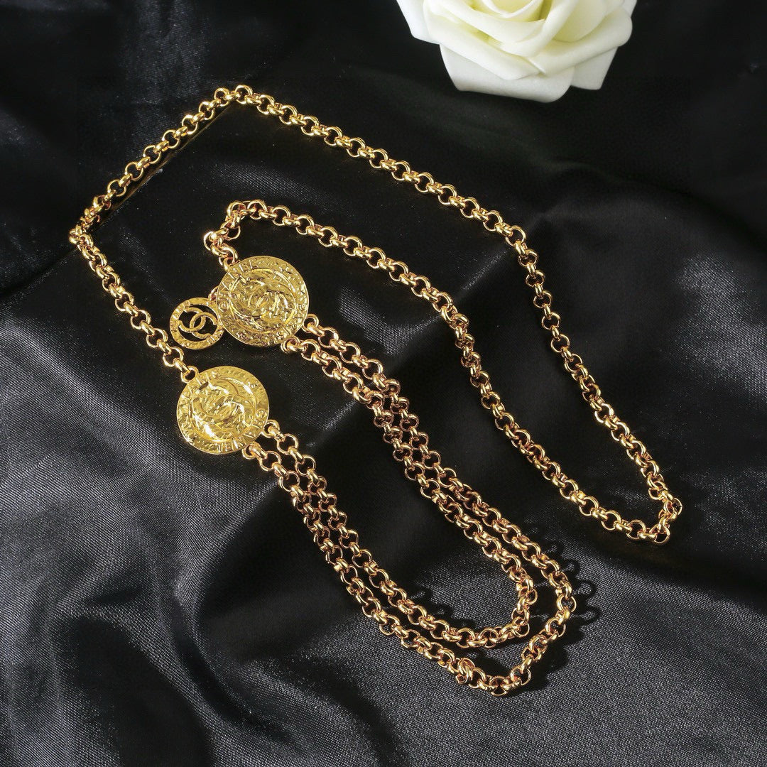 luxury Waist Chain for women - alternate angle view 3