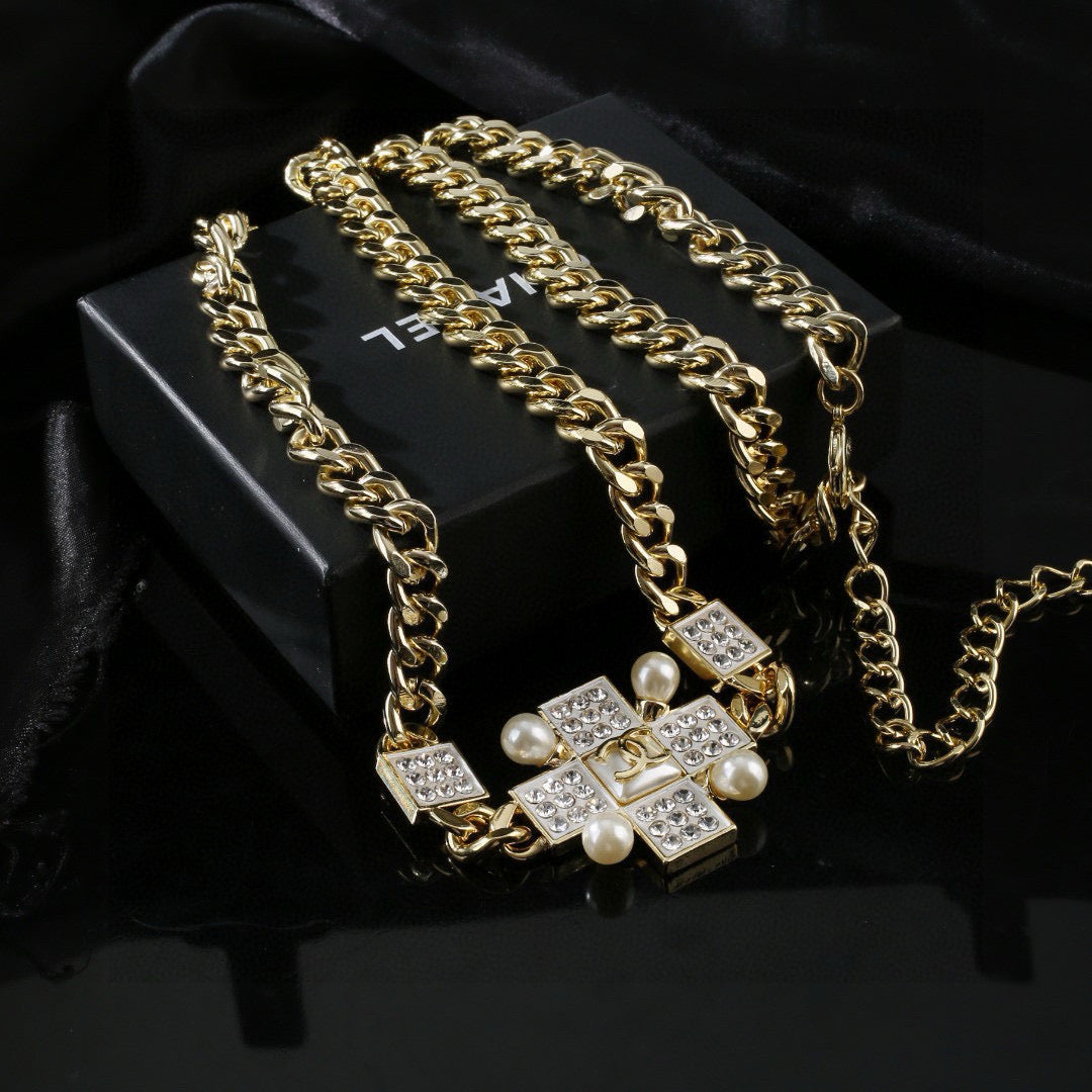 delicate Waist Chain for women - alternate angle view 4