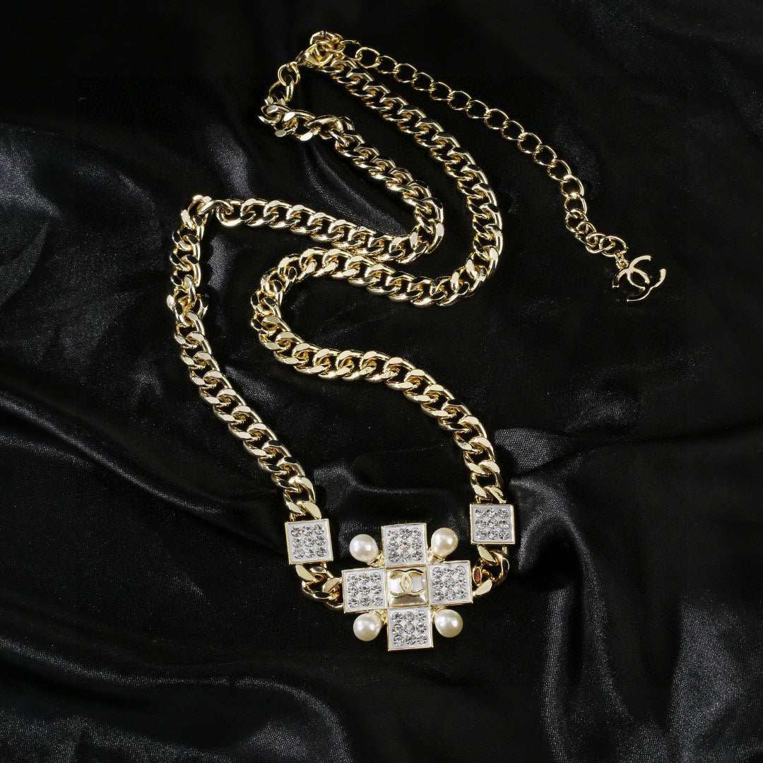 delicate Waist Chain for women - alternate angle view 3