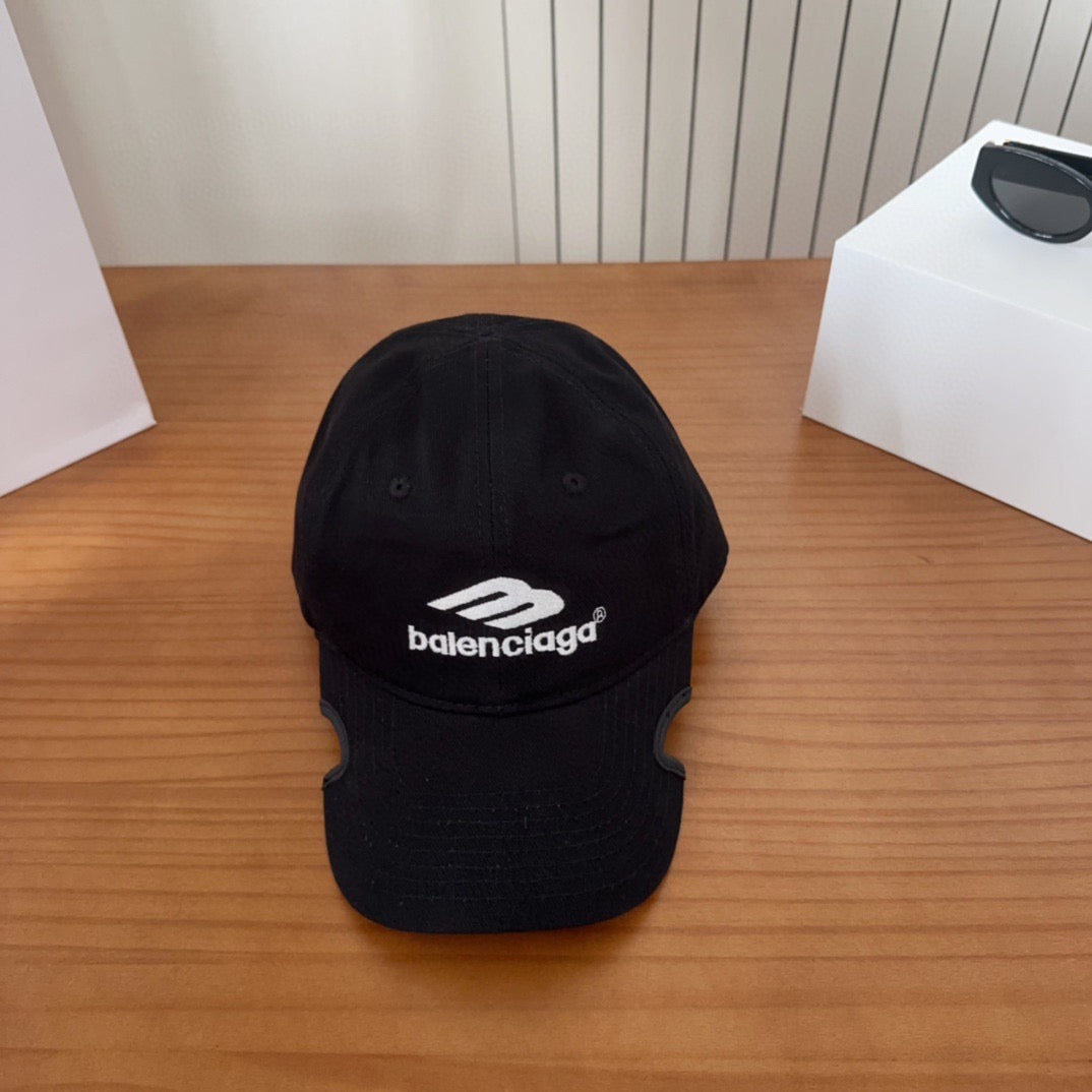 letter Hat for unisex couple - product detail view