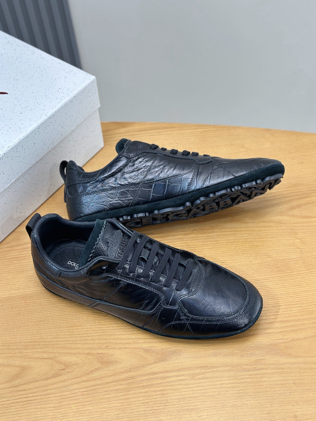Dolce & Gabbana DG Men's Casual Sneakers with Stitched Logo
