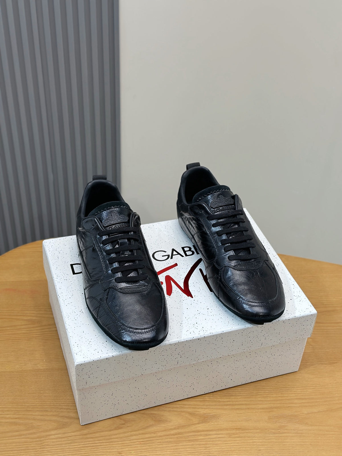Dolce & Gabbana DG Men's Casual Sneakers with Stitched Logo