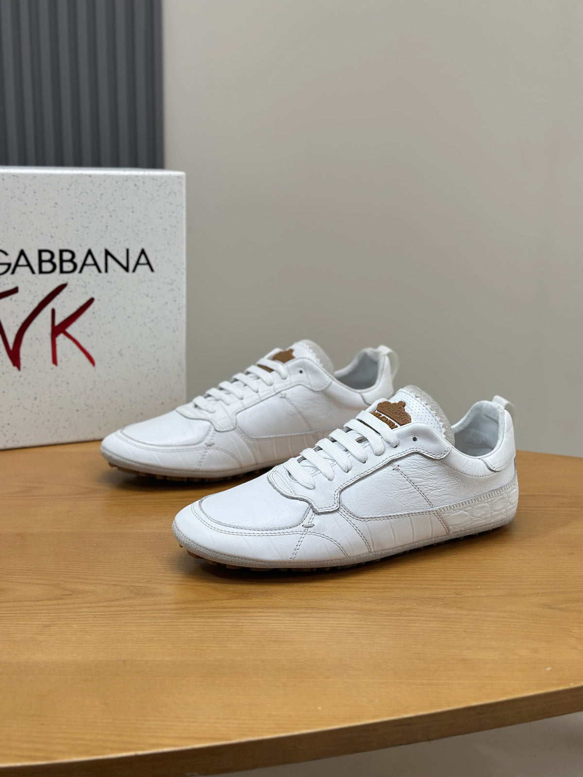 Dolce & Gabbana DG Men's Casual Sneakers with Stitched Logo