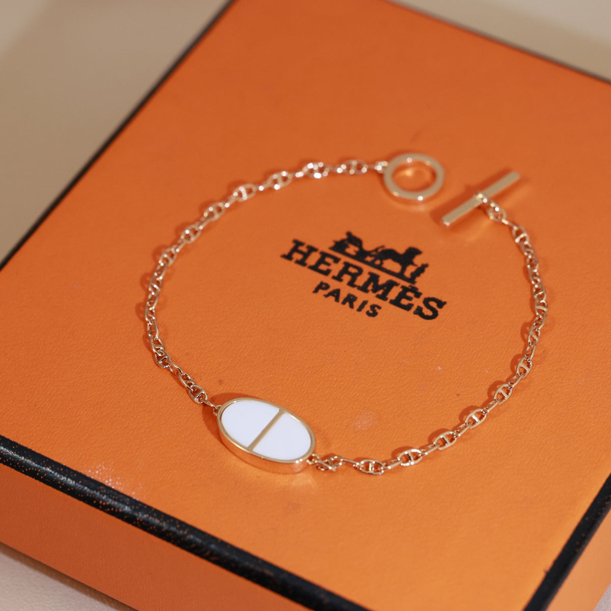 gold heart Bracelet for women - alternate angle view 8