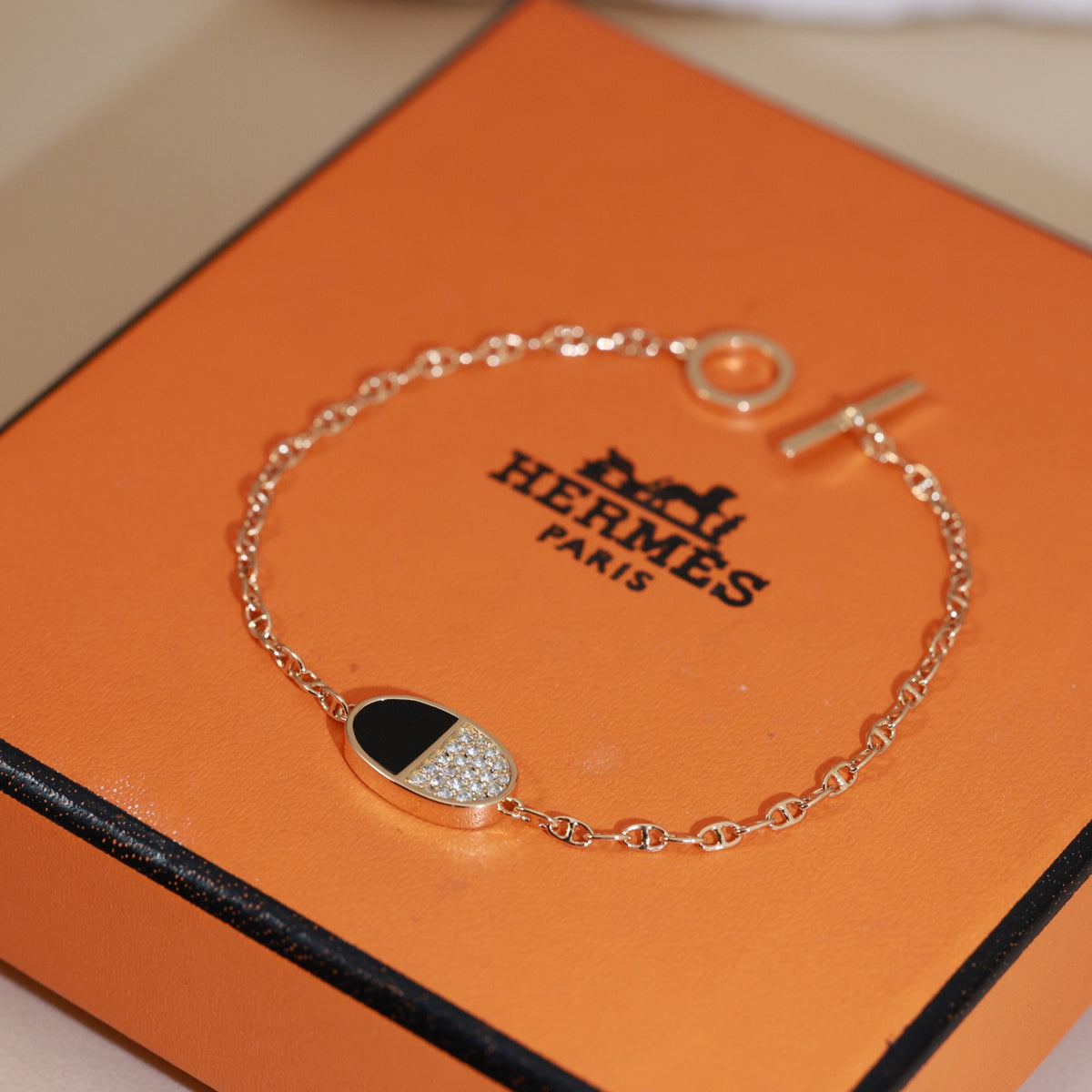 gold heart Bracelet for women - alternate angle view 7