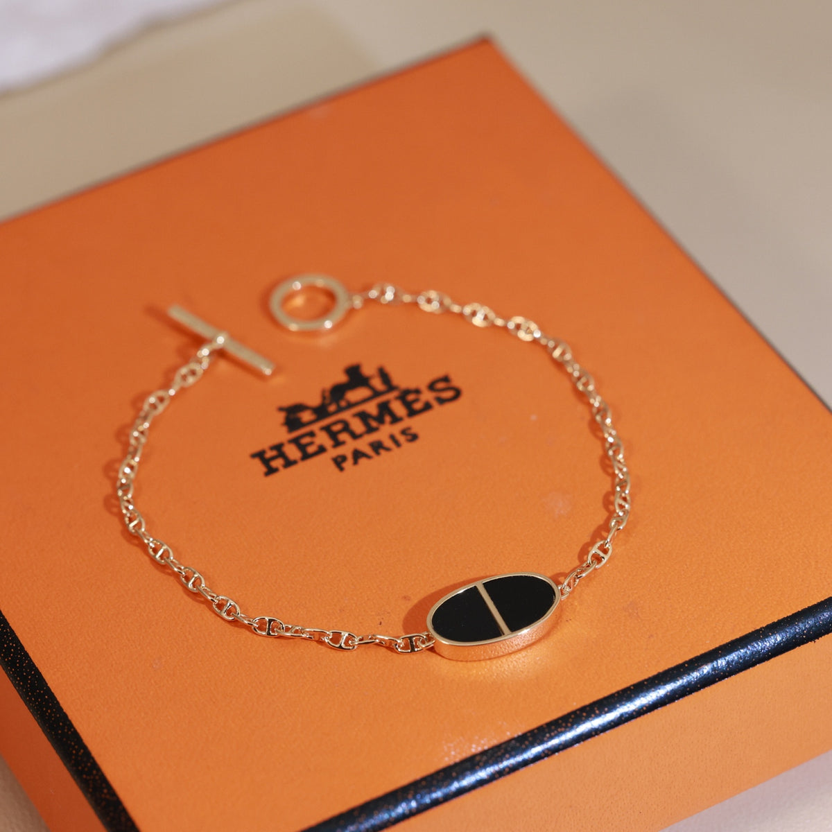 gold heart Bracelet for women - alternate angle view 6