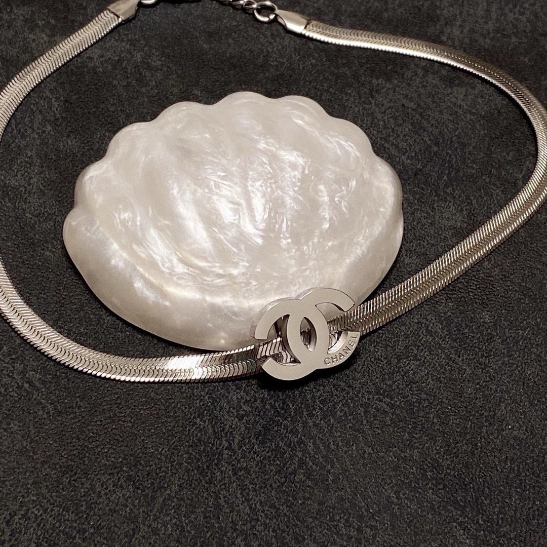 red snake Necklace for women - alternate angle view 7