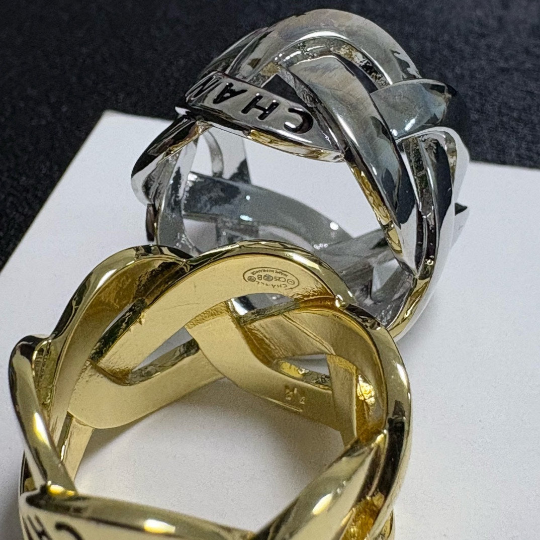 gold vintage Ring for women - alternate angle view 5