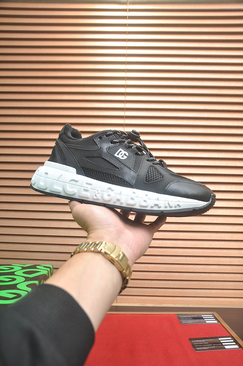 Dolce & Gabbana DG Low-Top Sneakers in Calfskin
