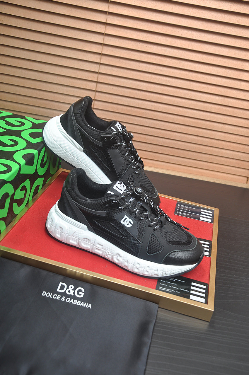 Dolce & Gabbana DG Low-Top Sneakers in Calfskin