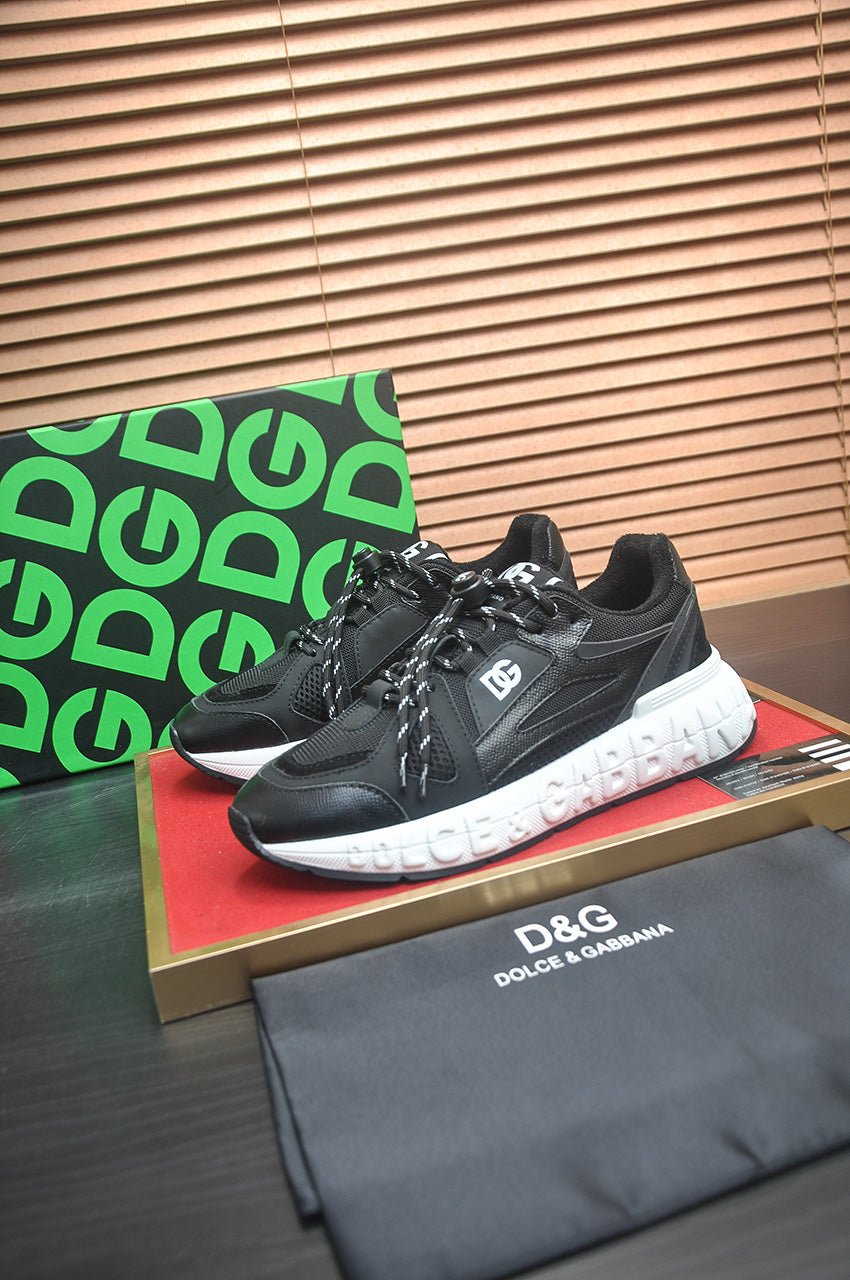 Dolce & Gabbana DG Low-Top Sneakers in Calfskin