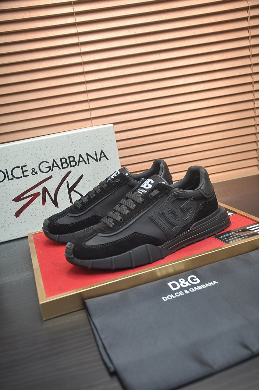 Dolce & Gabbana DG Low-Top Sneakers in Calfskin